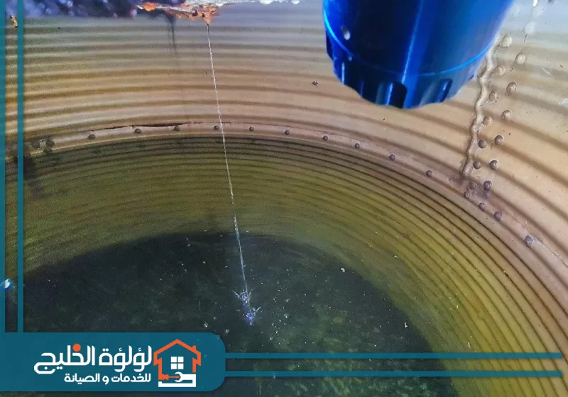 شركة غسيل خزانات المياه في الفجيرة معتمدة 0588419951 لؤلؤة الخليج فني يقوم بغسيل خزانات المياه في الفجيرة